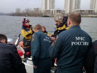 Акция в поддержку Гринпис (tvrain)